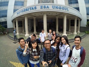 Lomba selfie Esa Unggul 4 foto selfie terbaik