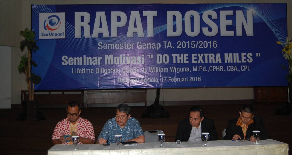 Rapat Dosen Universitas Esa Unggul