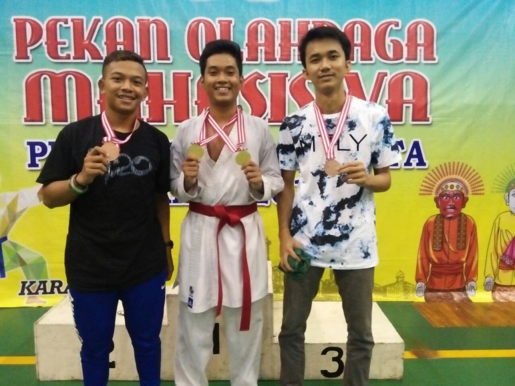 UKM Karate Esa Unggul
