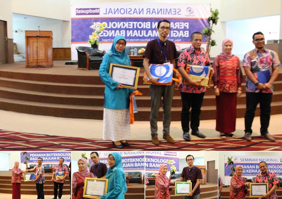 Pemberian Sertifikat Kepada Pembicara