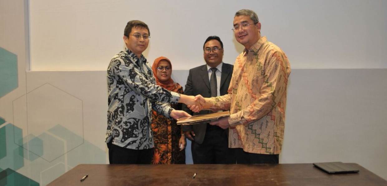 Universitas Esa Unggul dengan Lembaga Sertifikasi Bidang Manajemen Risiko Berbasis SNI ISO 31000 (LSP-MKS) Universitas Esa Unggul dengan Lembaga Sertifikasi Bidang Manajemen Risiko Berbasis SNI ISO 31000 (LSP-MKS)