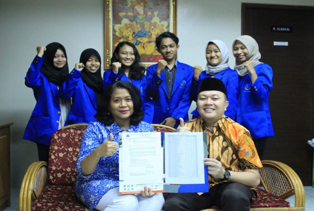Foto Bareng bersama Para pembimbing PKM