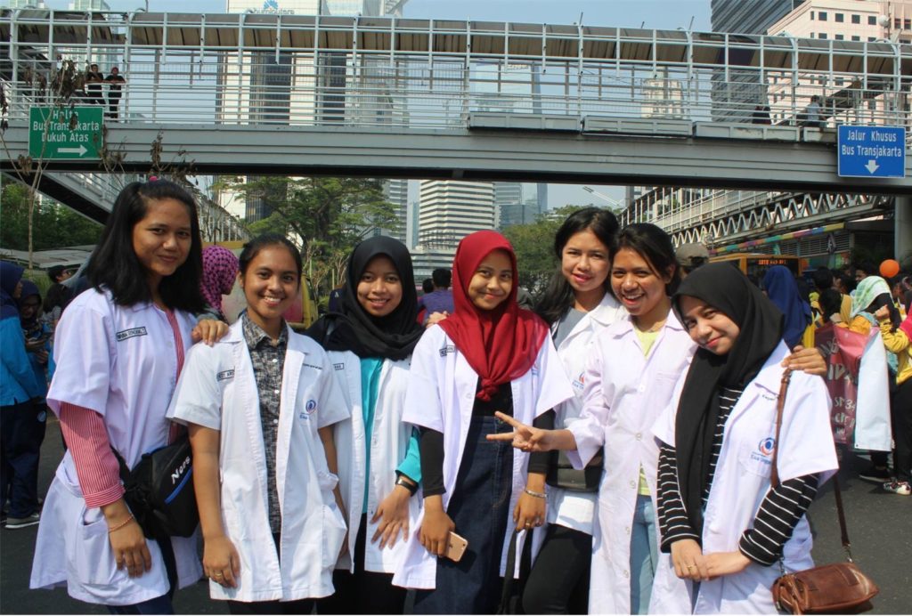 Para Perawat dari Fakultas Ilmu Kesehatan UEU
