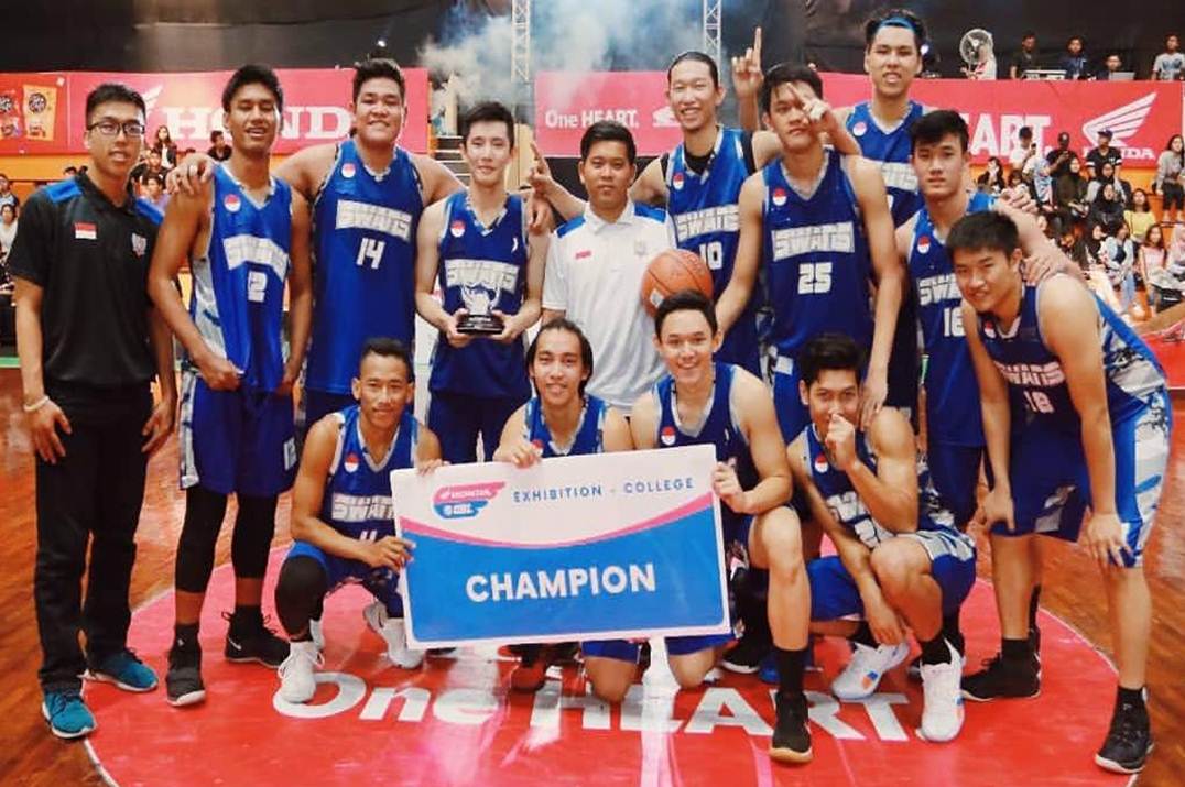 Punggawa The Swans Putra yang berhasil memenangkan juara DBL