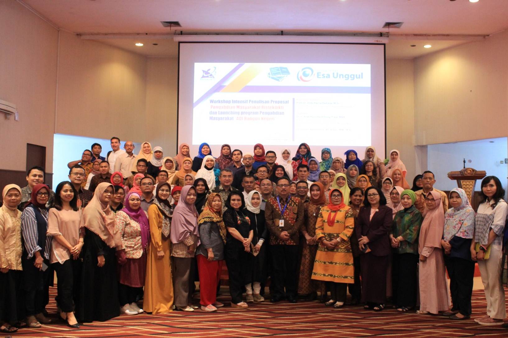 Foto Bersama Seminar ADI