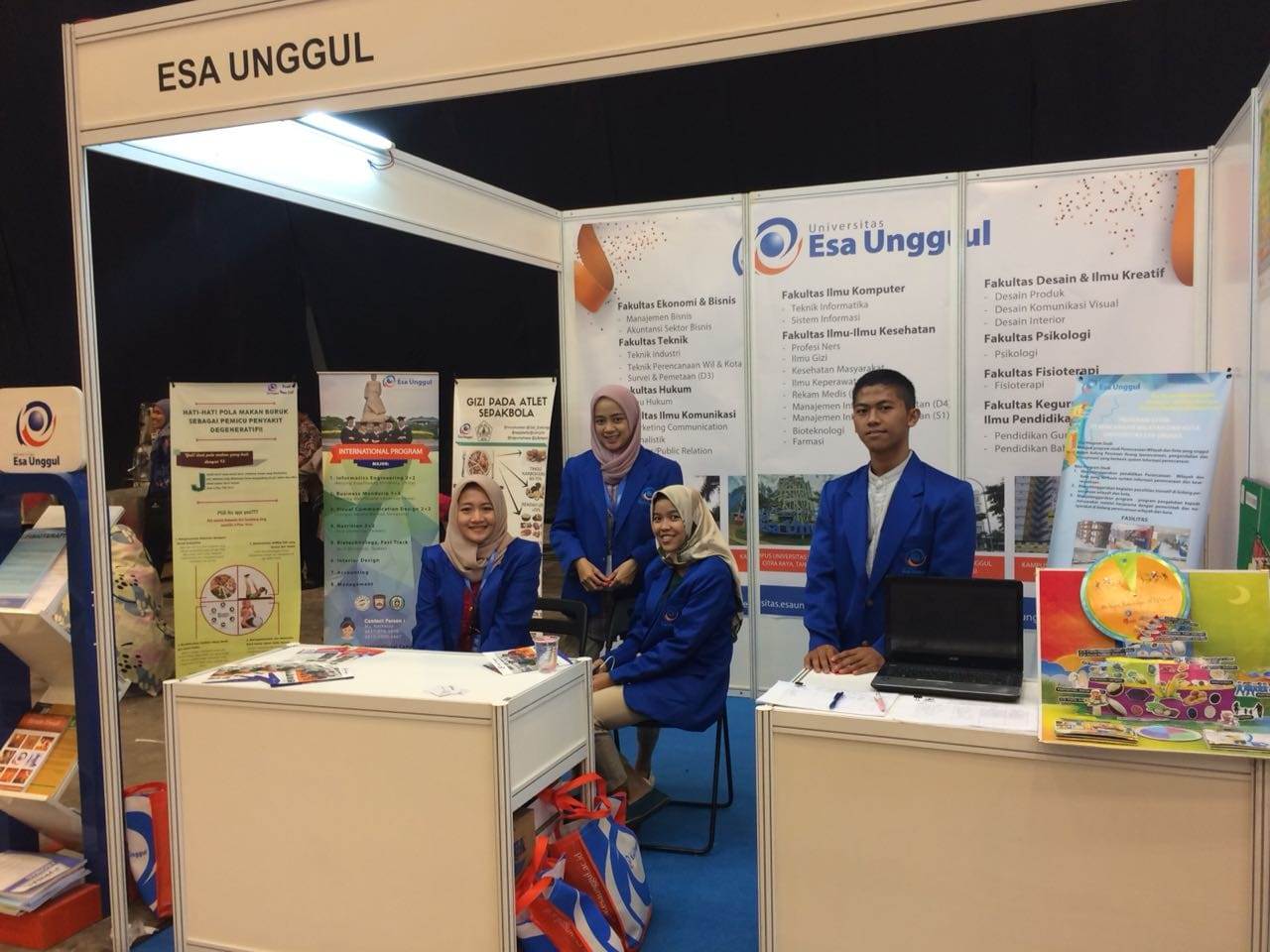 Stan Esa Unggul yang ada di ajang Indonesia Science Expo