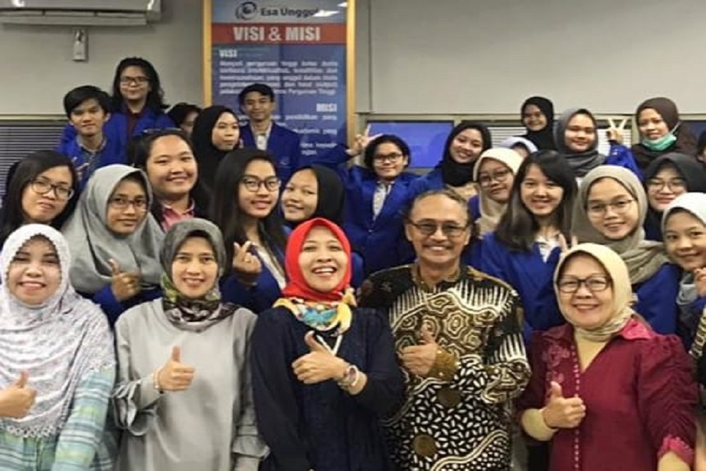 Prof Maksum Saat menghadiri Acara Kuliah Tamu