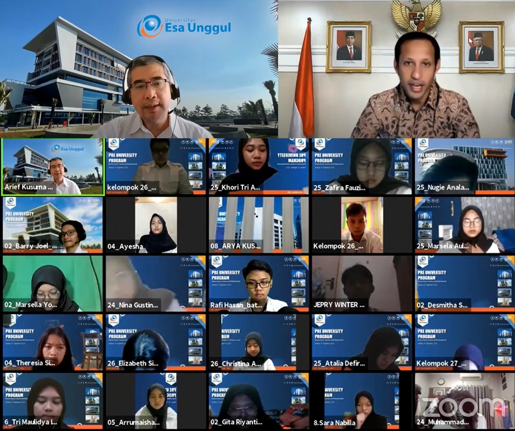 Para Narasumber dan Mahasiswa Universitas Esa Unggul
