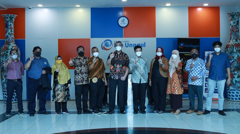 Foto Bersama Emil Dardak