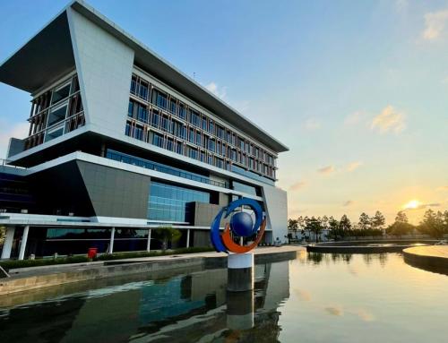 Sambutan Direktur Kampus Bekasi