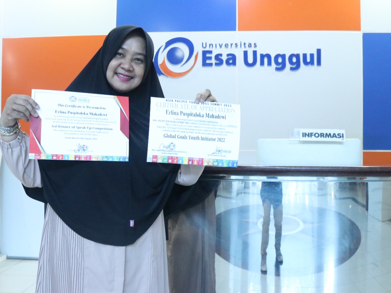 Dosen Universitas Esa Unggul berhasil menjadi juara