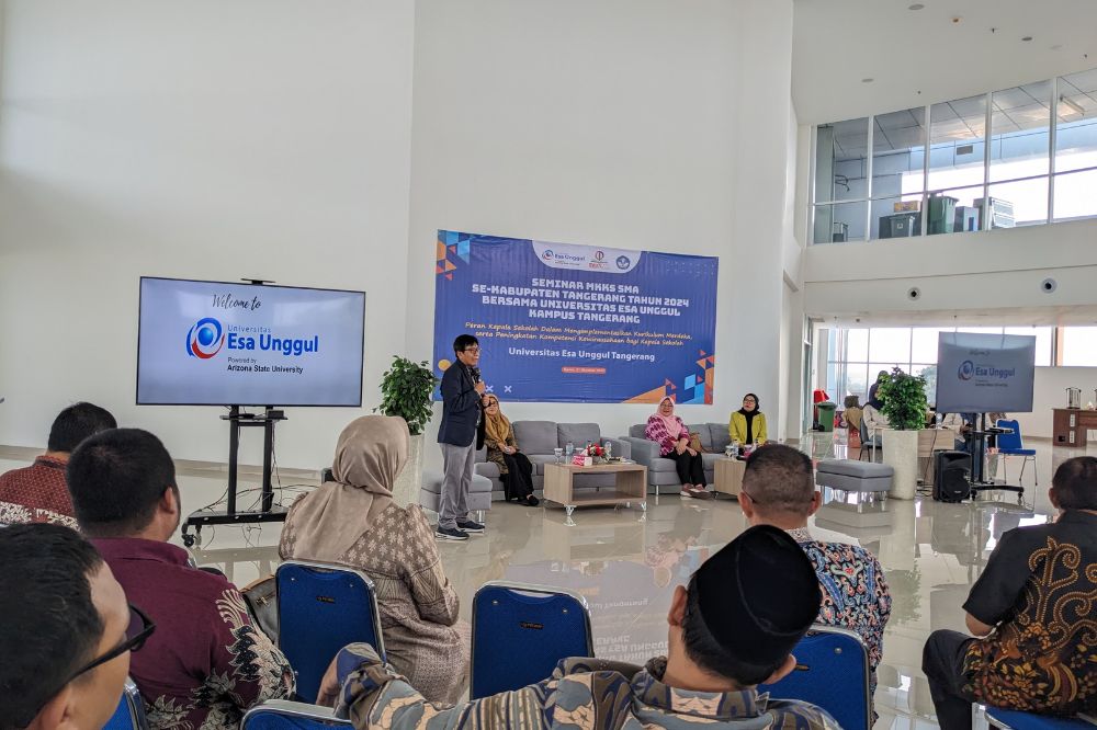 Seminar MKKS SMA