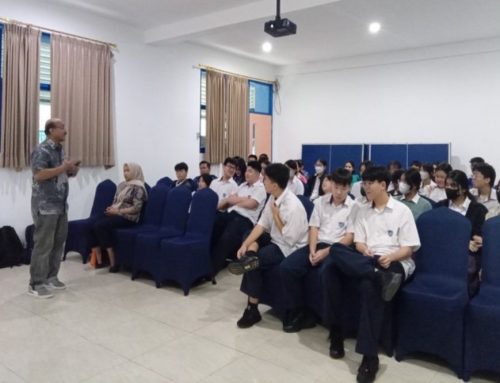 Dosen Esa Unggul Tekankan Pentingnya Keterampilan Komunikasi