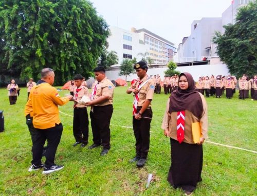 100 Mahasiswa Pramuka UEU Ikuti Penerimaan Tamu Ambacana 2025